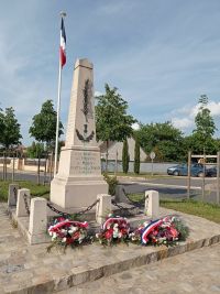 Moigny commémoration 8 mai 1945 Monument aux morts